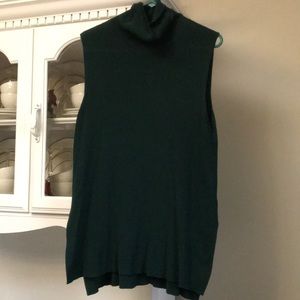 Sleeveless turtleneck sweater